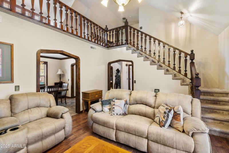 009_Living Room