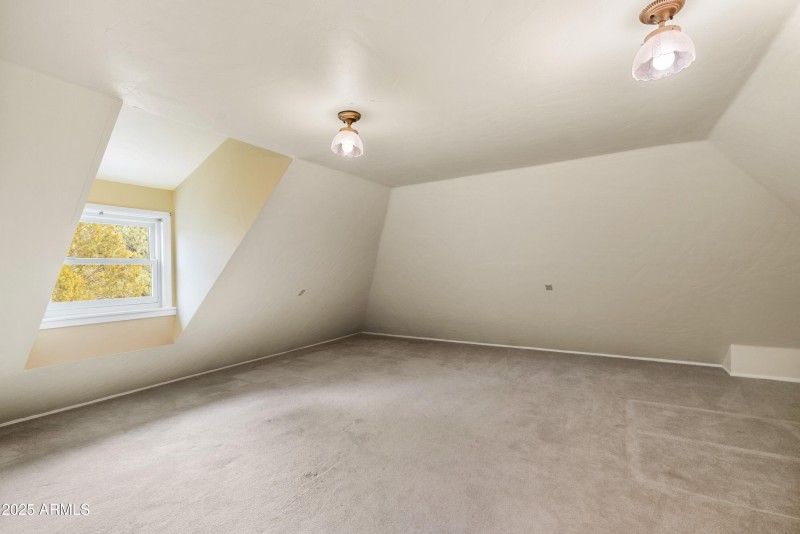 014_Bedroom