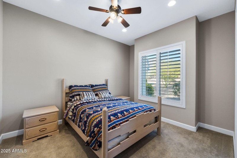 048__7160 E Grand View Ln