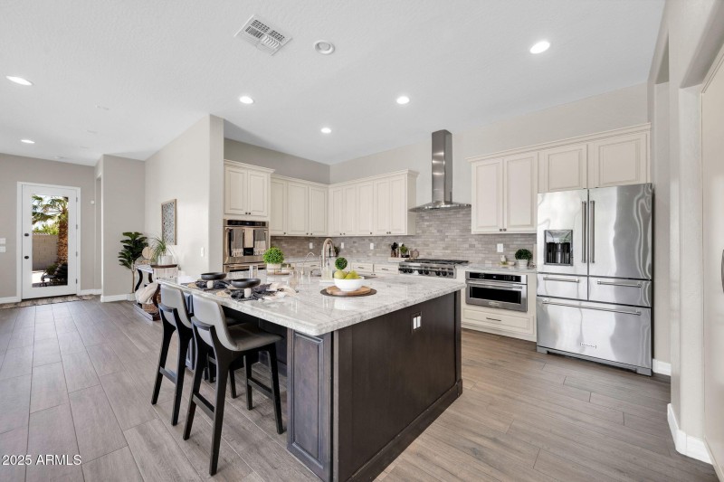 4013 N Founder Cir-18