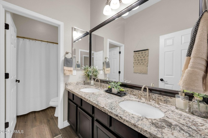 4013 N Founder Cir-34