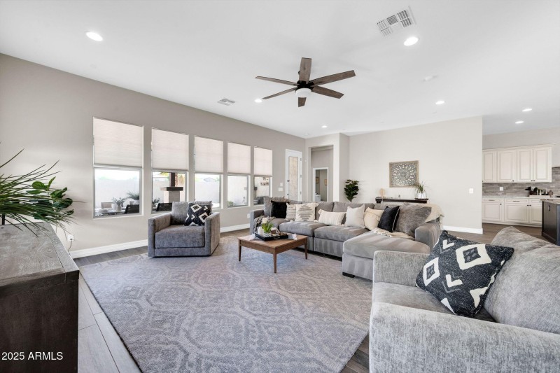 4013 N Founder Cir-3