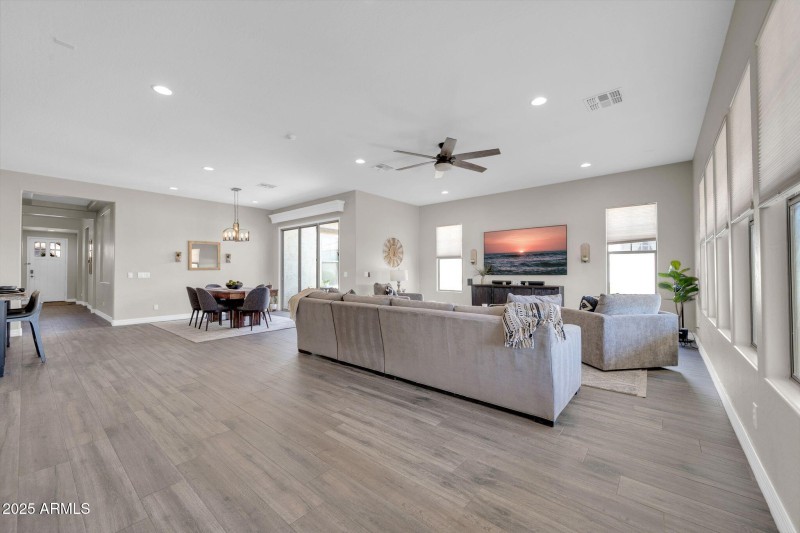 4013 N Founder Cir-8