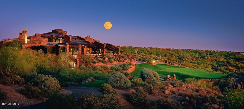 Cochise Geronimo Clubhouse with moonrise