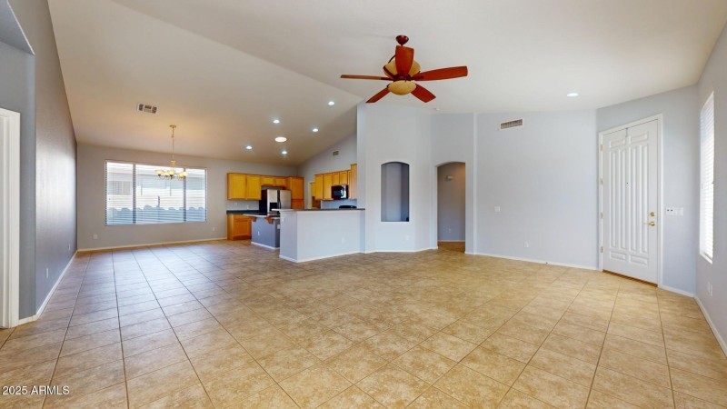 871-E-Sherri-Dr-03292025_084229