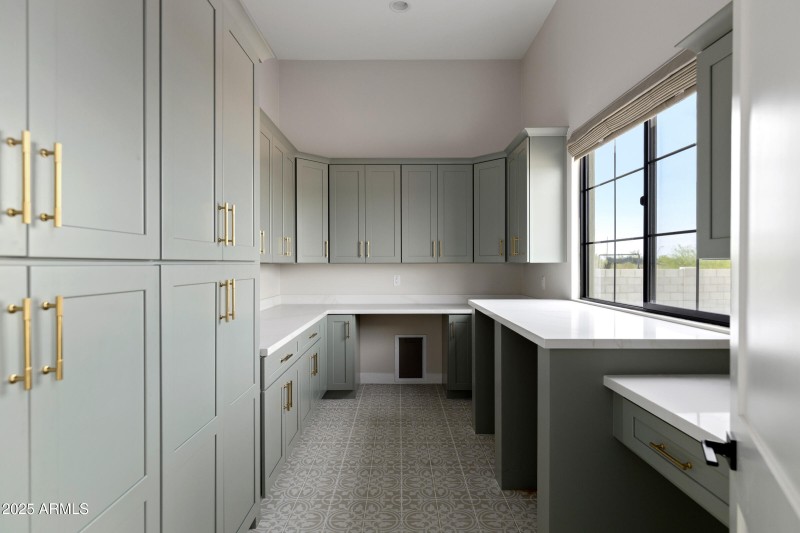 10760 W Golddust Dr-16