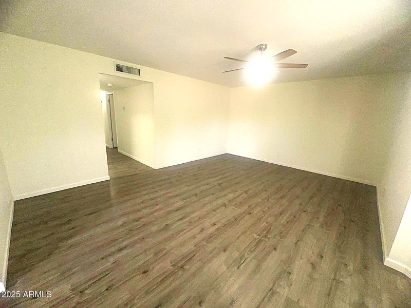 LIVING ROOM-2