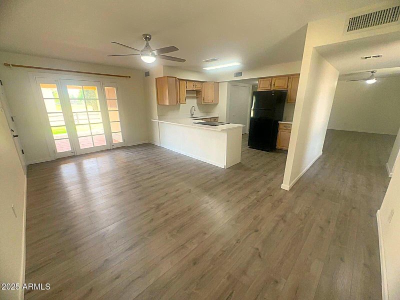 FAMILY ROOM-1