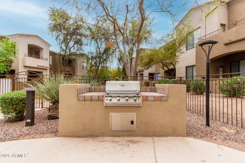 Community Built in Grill