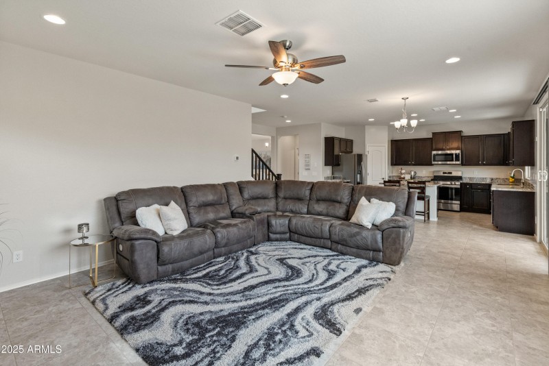 608 E Pasaro Dr-29