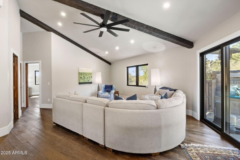013_Living Room