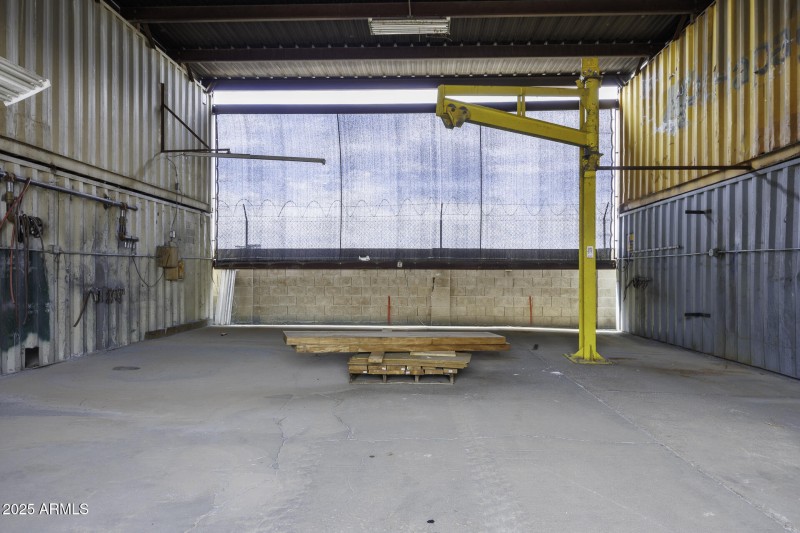 Work Bay 7