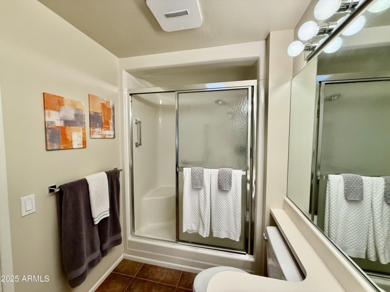 TPrimary bath 2 12702 W Ashwood Dr Sun C