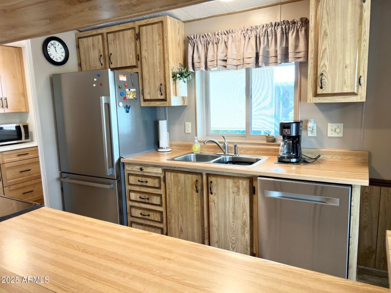 Large Kitchen Area
