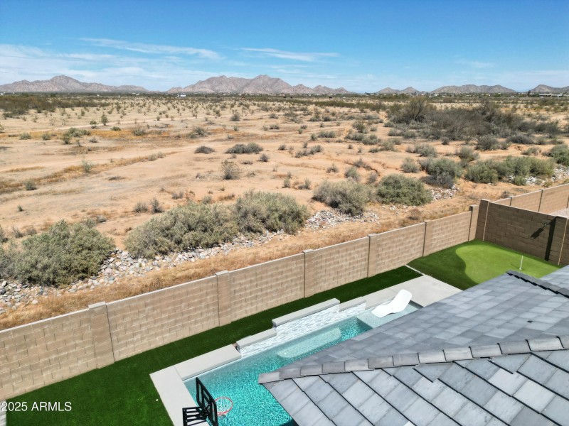Mountain Views & Open Desert