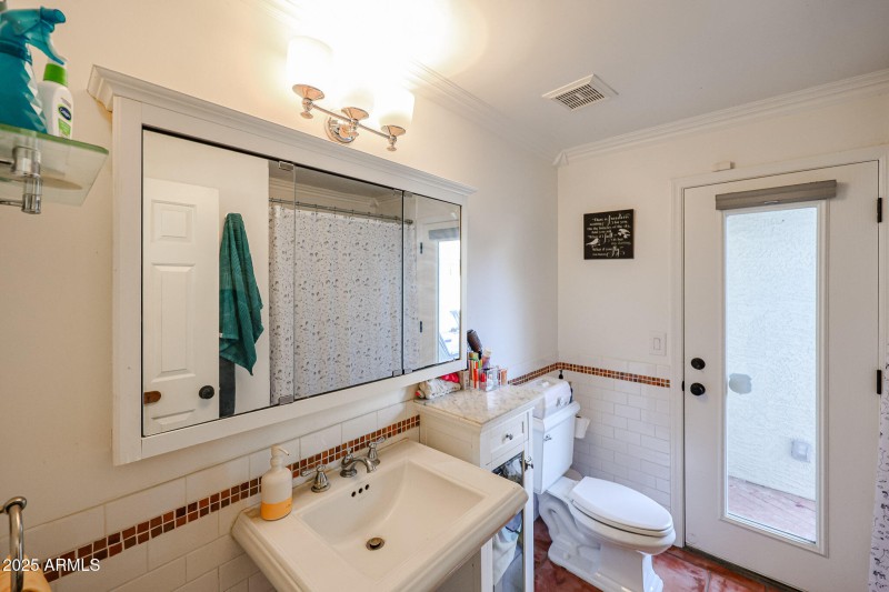 Additional downstairs bath
