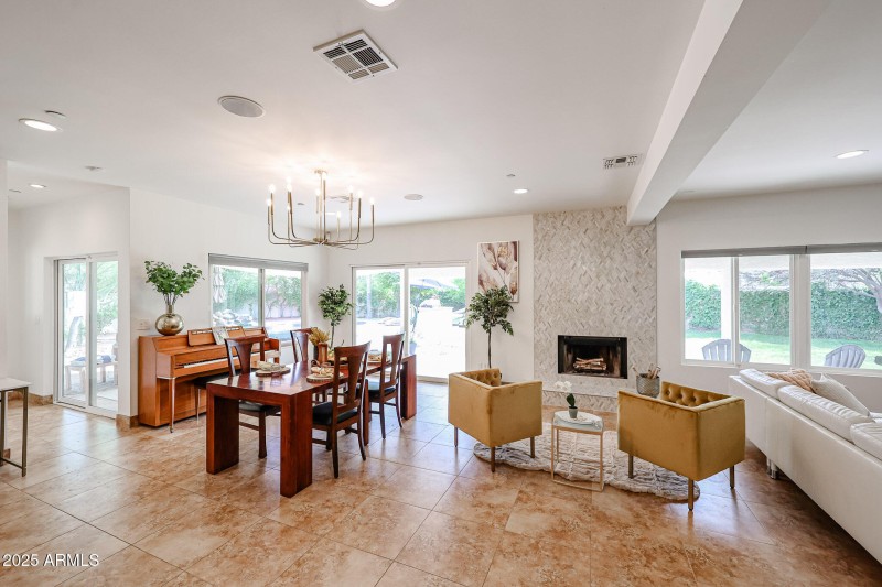 Expansive windows