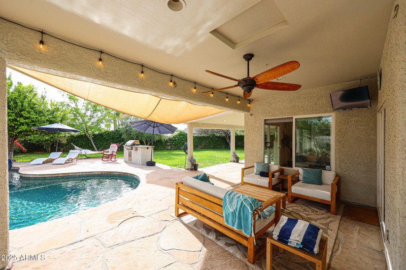 Side patio