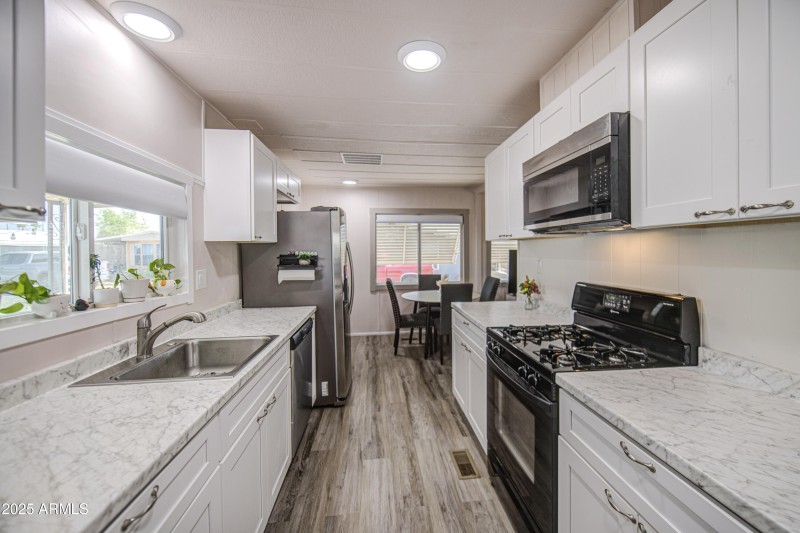 Kitchen 1