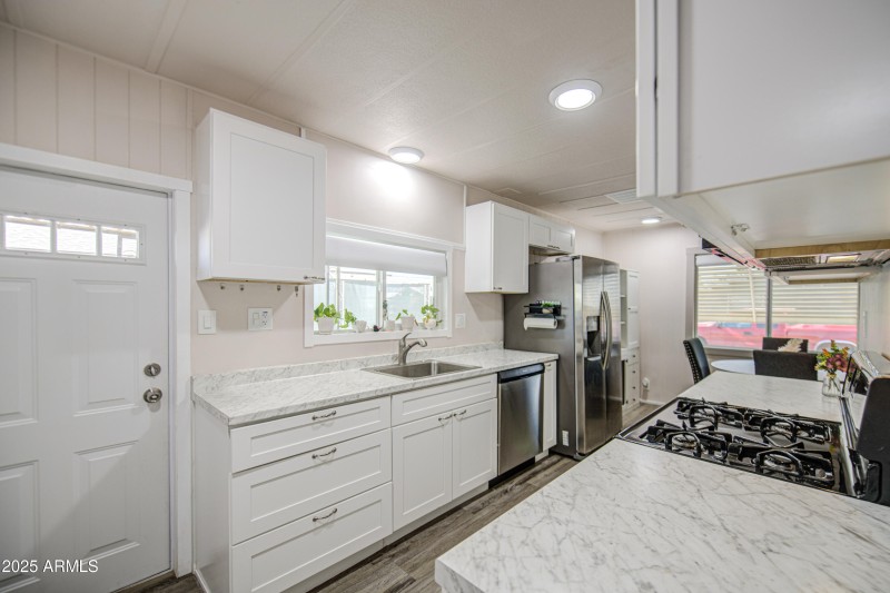 Kitchen 2