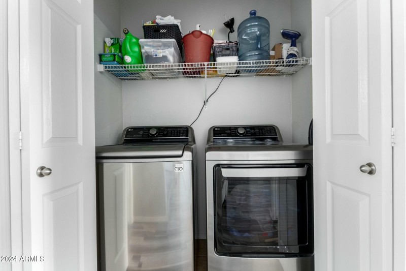 Full size washer & dryer