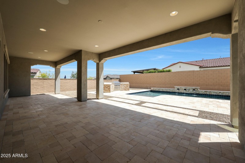 COVERED PATIO