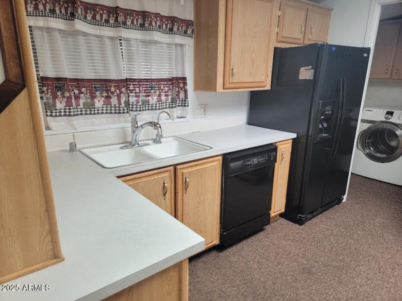 813 kitchen refrig