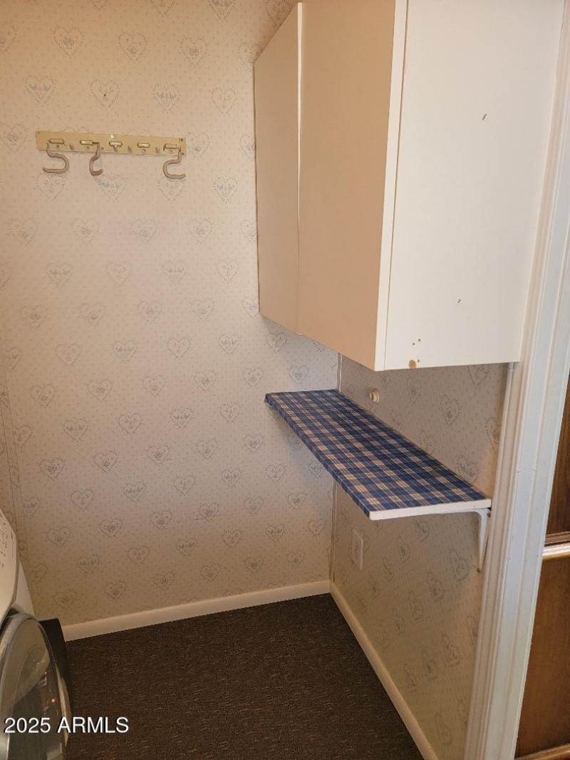 813 laundry