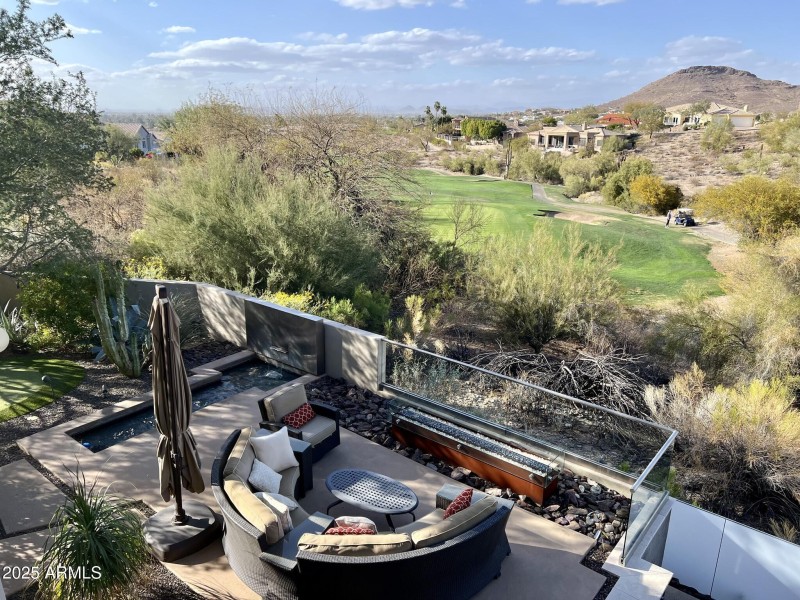 13412 N 14th Pl 7th Hole