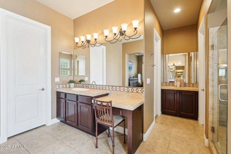 35-web-or-mls-N 130th Ave-01042025-033
