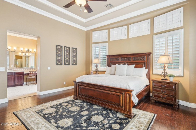30-web-or-mls-N 130th Ave-01042025-028