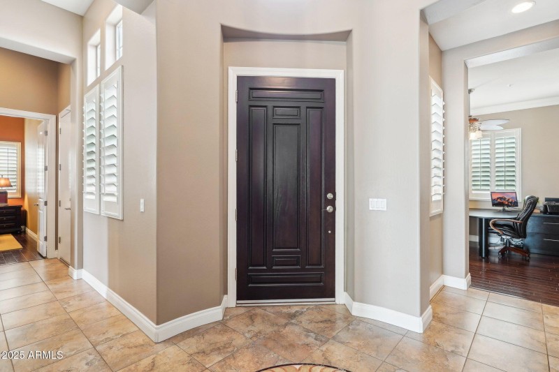 10-web-or-mls-N 130th Ave-01042025-008
