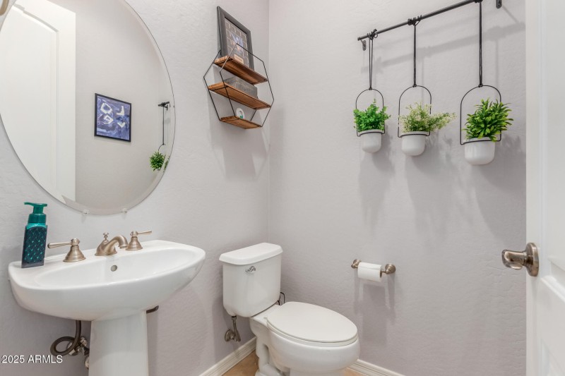 Powder room