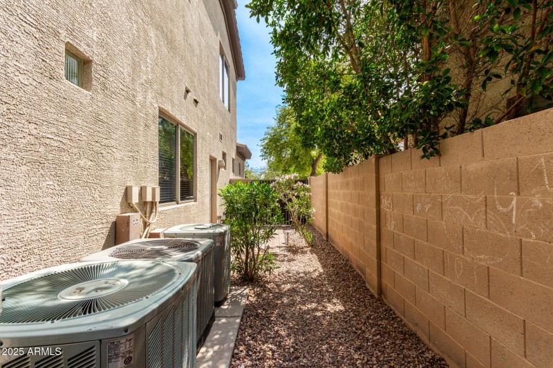 Double Gated Sideyard