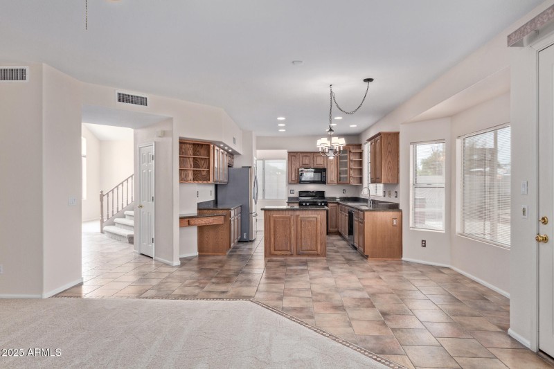 Eat In Kitchen-Candlewood