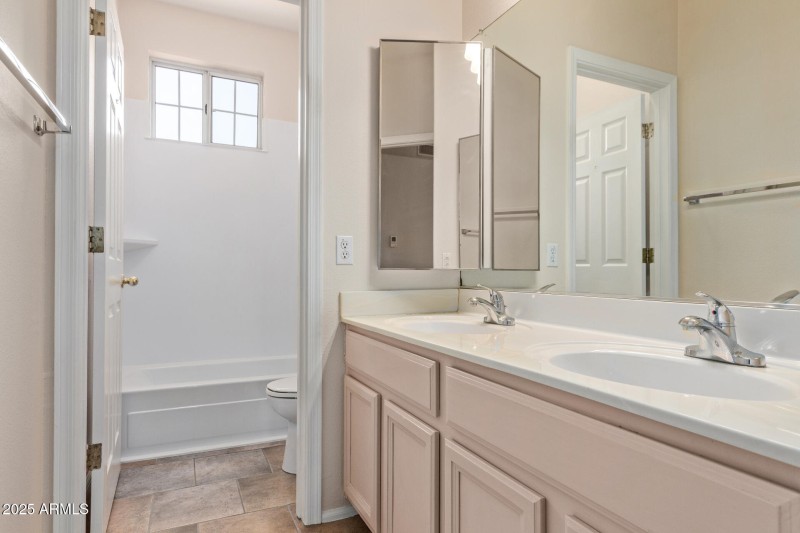 Secondary Bathroom-Candlewood