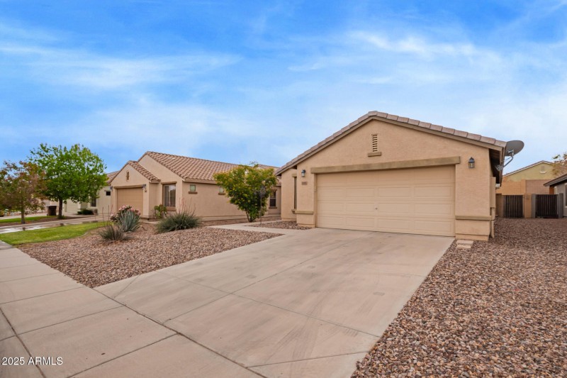 05 - Desert Hills