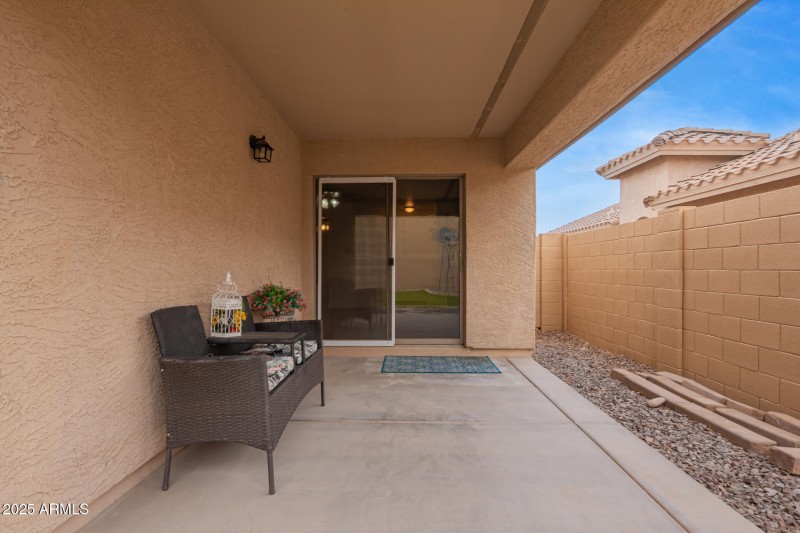 33 - Desert Hills