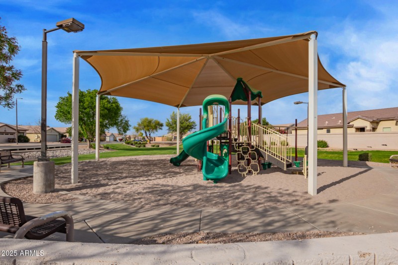 38 - Desert Hills