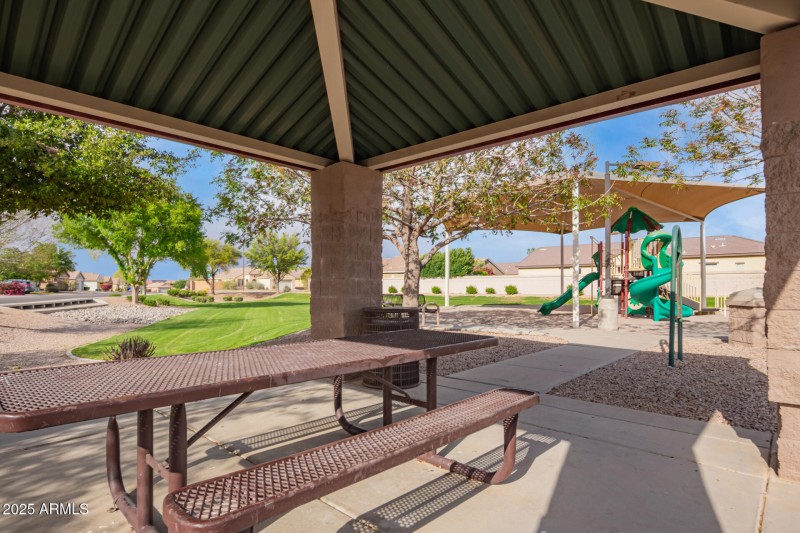 39 - Desert Hills