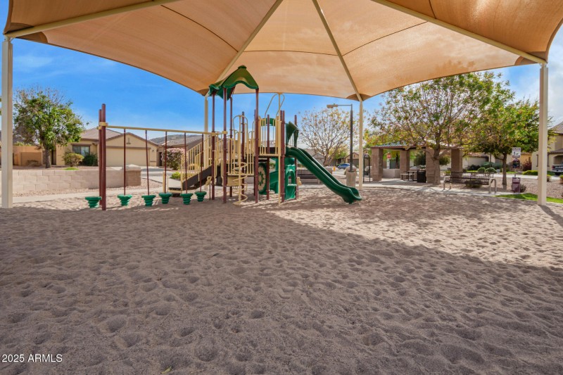 40 - Desert Hills