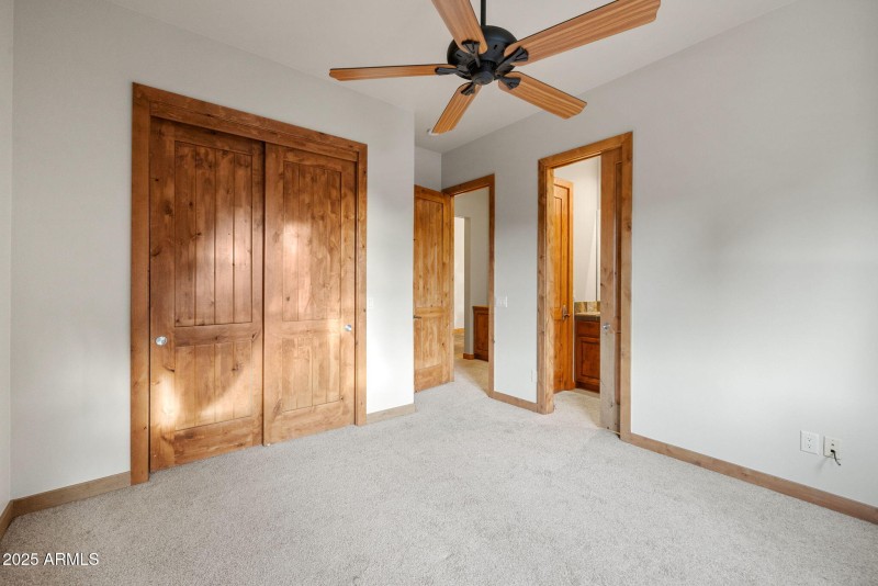 38-Bedroom 2 (2)
