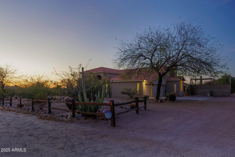 Twilight Front Right