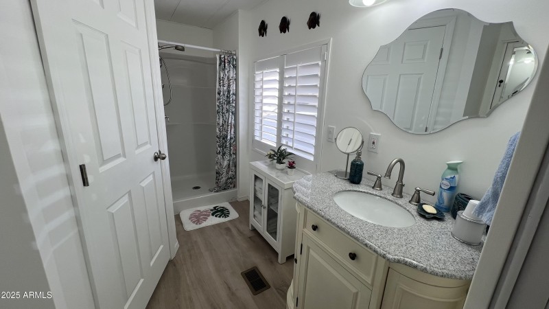 secondary bathroom