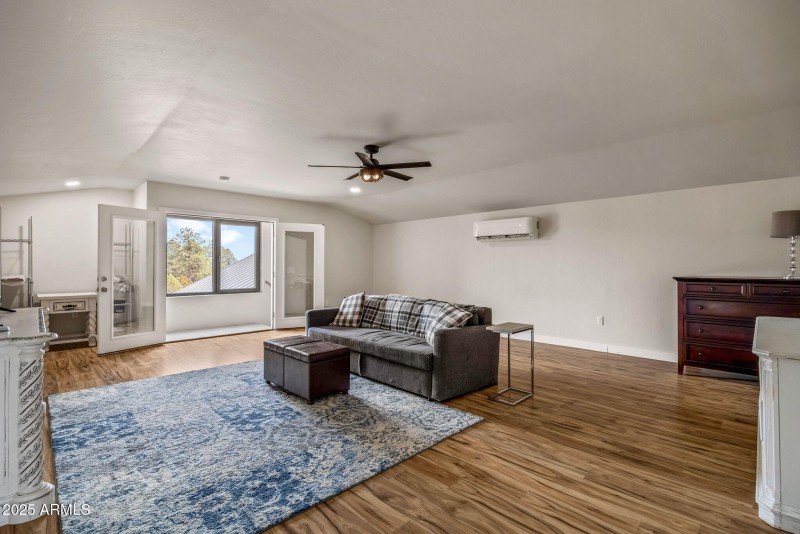 2270 Spitfire Circle
