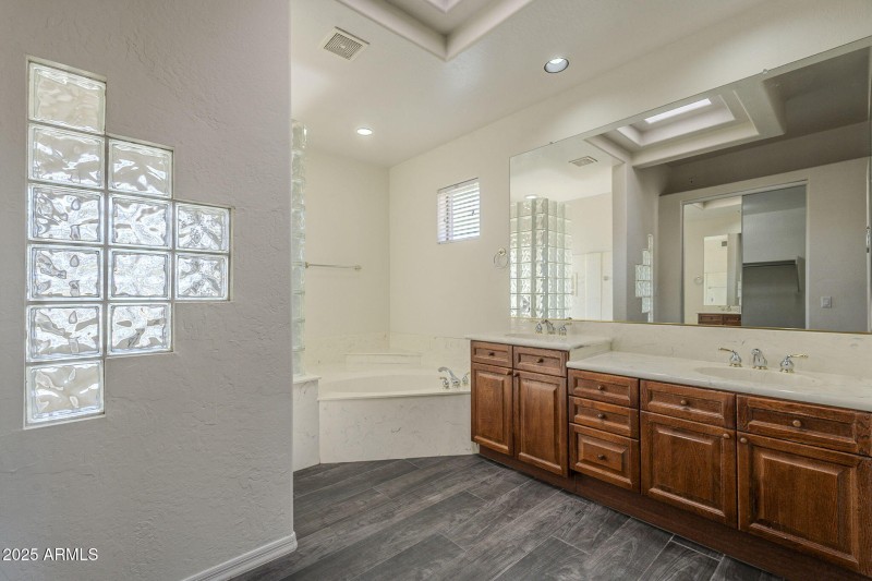 40-web-or-mls-66th-40