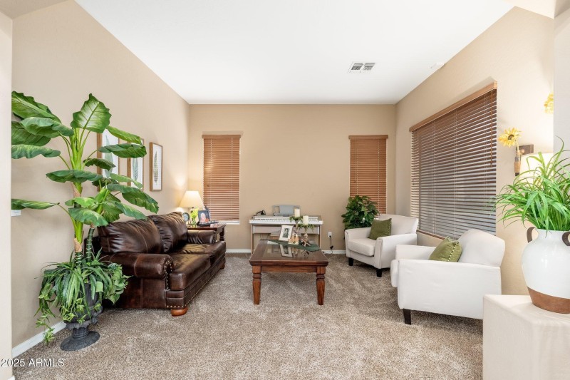 1074 E Carla Vista Ct - 09