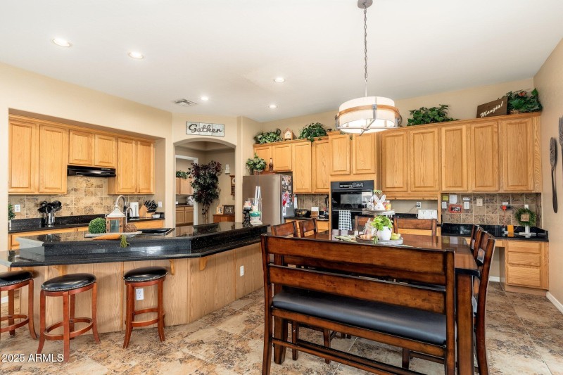 1074 E Carla Vista Ct - 15