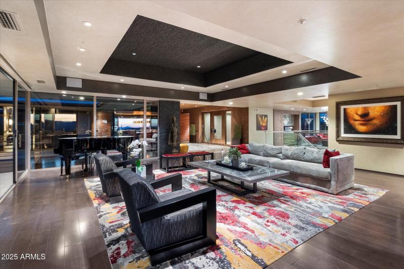 030-Den _ Family Room