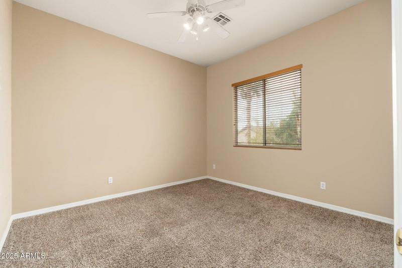 1074 E Carla Vista Ct - 38